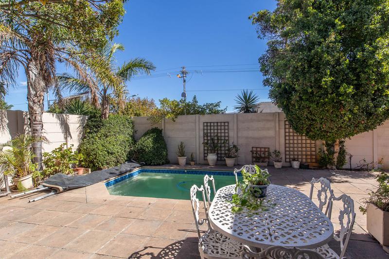 3 Bedroom Property for Sale in Plumstead Western Cape